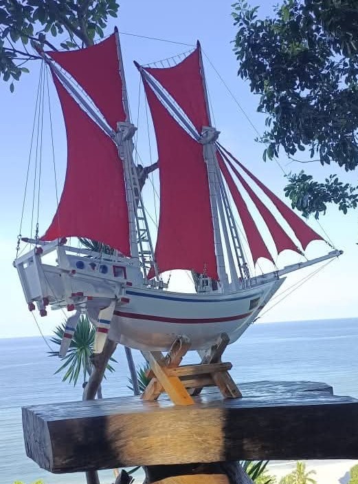 Souvenir Kapal Kayu